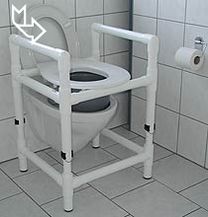 Duschwannenhocker, Toilettensitzerhöhung mit Höhenverstellung; copyright Julius Kramer Fotolia.com