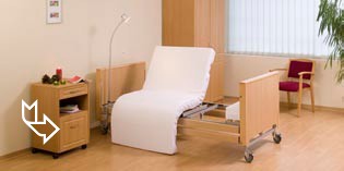 Pflegebett mit Aufstehfunktion
