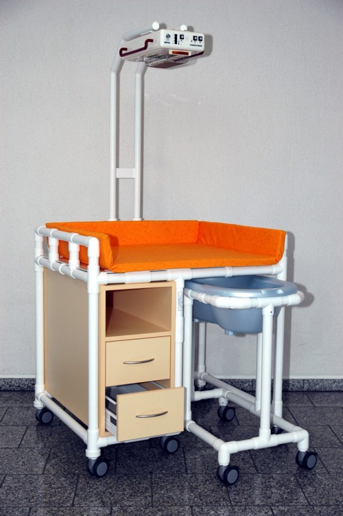 Fahrbare Wickelkommode WK 07 mit W�rmestrahler